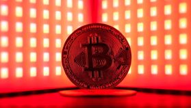 Bitcoin Falls, Sparking Bear Market Debate