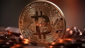 Bitcoin y la caída del ahorro en Estados Unidos: alcance de la tesis de cobertura