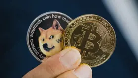 Dogecoin Price Faces 23% Drop Risk as Triangle Pattern Tightens and Buyer Momentum Collapses