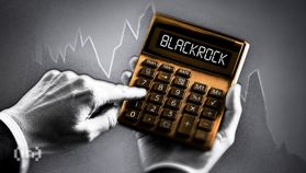 BlackRock kauft wieder Bitcoin, ETF-Anleger liegen 22% im Minus