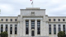 Vicepresidenta de la FED respalda más recortes de tasas, ¿qué significa para bitcoin?