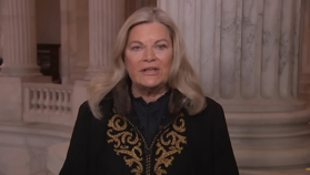 Un acuerdo para los intereses de las stablecoins está 99% listo, según Lummis