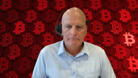 Bitcoin Fiyatı 74.000 Doları Zorluyor: Bloomberg Analisti Mike McGlone İse Halen Temkinli!
