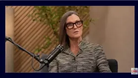 Кэти Вуд назвала возможные сроки начала покупок биткоина властями США