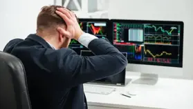 Инвесторы забрали из DeFi-протоколов более $13 млрд за два дня