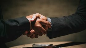 ビットコイン、イラン・イスラエル停戦報道を受けて10万6000ドルを突破