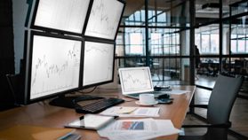 ビットコインは9万3000ドルからブレイクアウトの可能性。ETHはベアトラップから反転：テクニカル分析