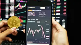 Robert Kiyosaki Anggap Bitcoin dan Emas Seperti Asuransi Keuangan