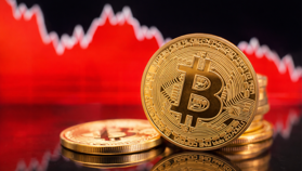 Bitcoin stijgt opnieuw boven $71.000 terwijl gevaarlijke signalen toenemen