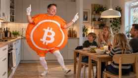 Elon Musk wil dat jij Bitcoin koopt via zijn social media-app X