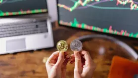 ETF-urile Bitcoin înregistrează a cincea zi consecutivă de intrări, în timp ce ETF-urile Ether continuă să aibă ieșiri