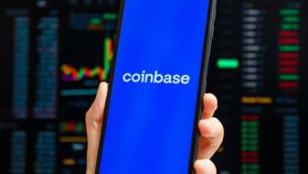 Coinbase-topman: VS kan stiekem $100 miljard vrijmaken voor Bitcoin via goudherwaardering