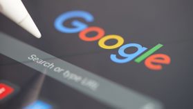 AI slaat eerste deuken in het harnas van Google