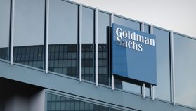 Goldman Sachs onderzoekt crypto en voorspellingsmarkten, zegt CEO