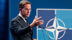 NAVO-baas Rutte ergert Europa door Trumps oorlog in Iran te steunen
