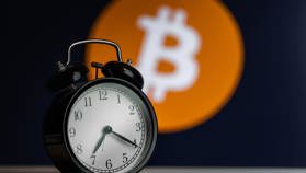 Crypto wekker: Bitcoin koers hapert door nieuwe stijging olieprijs