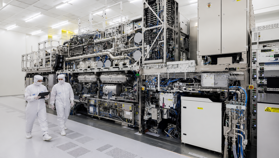 ASML boekt belangrijke doorbraak: Intel gebruikt nieuwste chipmachine
