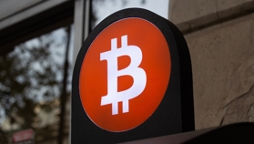 Bitcoin zakt onder 63.000 dollar ondanks hoop op Iran akkoord