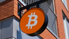 Bitcoin koers schiet omhoog na sterke economische cijfers uit de VS