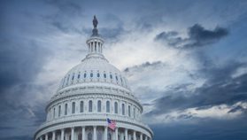 Bernstein waarschuwt: crypto kan verder dalen als CLARITY Act strandt